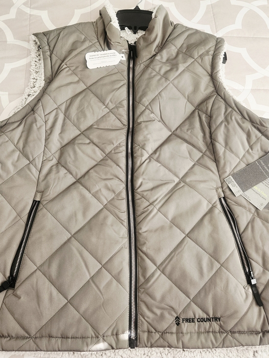 Free Country Jackets & Blazers - Free Country Women's Reversible Quilted Sherpa-Lined Vest - Light Hunter Green